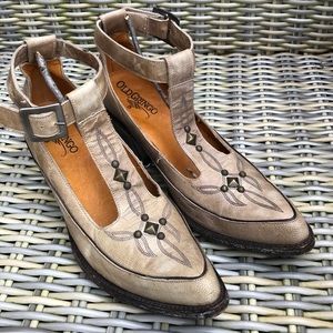 Old Gringo T Strap Boots Shoes 7 Star Stud Cowboy